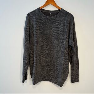 Athleta Studio to Street Pullover Sheatshirt Womens Medium M Crew Splatter Gray